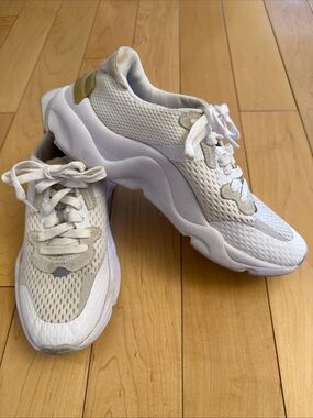 Sorrel kinetic Women's White Mesh Athletic Sneakers - 8,5 US